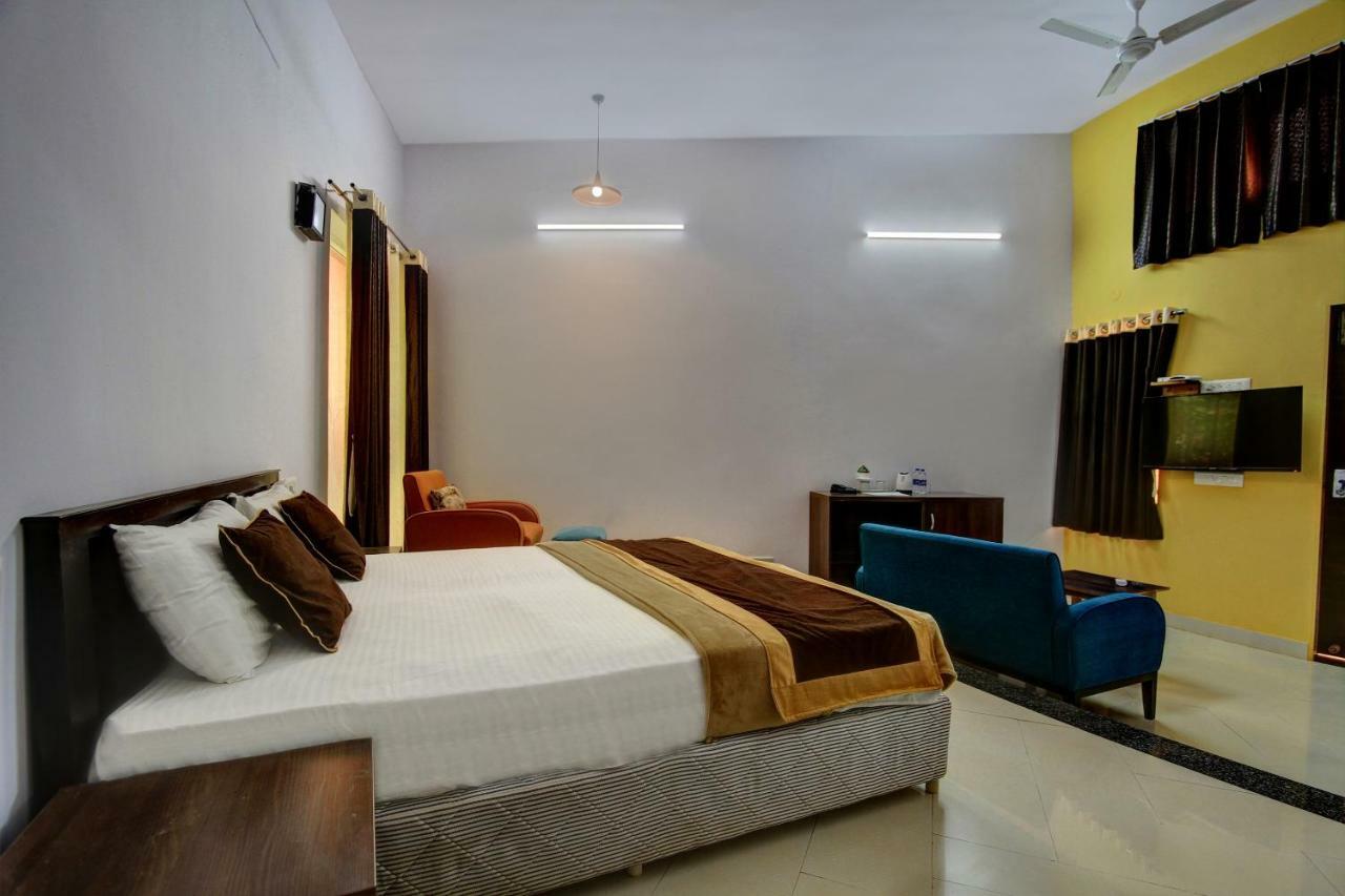 גוקרנה Palette Arthigamya Spa & Resort מראה חיצוני תמונה